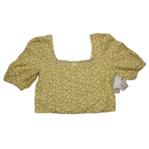 NWOT BP Crop Top Size M Floral